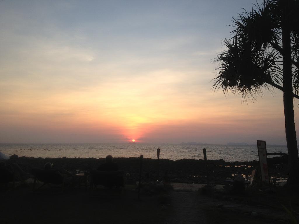 Nautilus Right On The Beach - Adult Only - Sha Extra Plus Ko Lanta Exterior foto